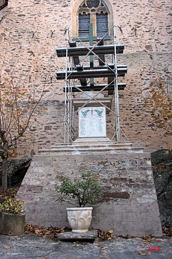 Place de la Collégiale (11)